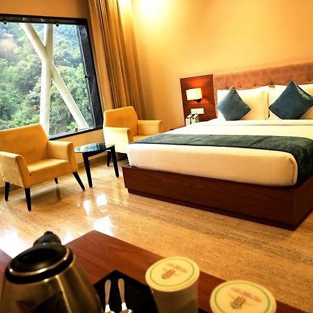 The Forest Hill Hotel Haridwār Buitenkant foto