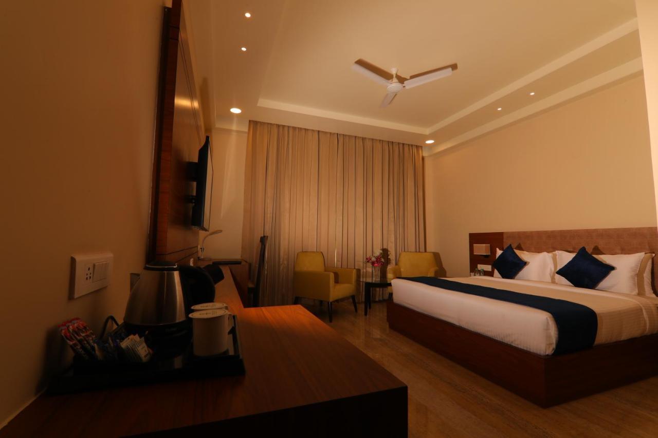 The Forest Hill Hotel Haridwār Buitenkant foto