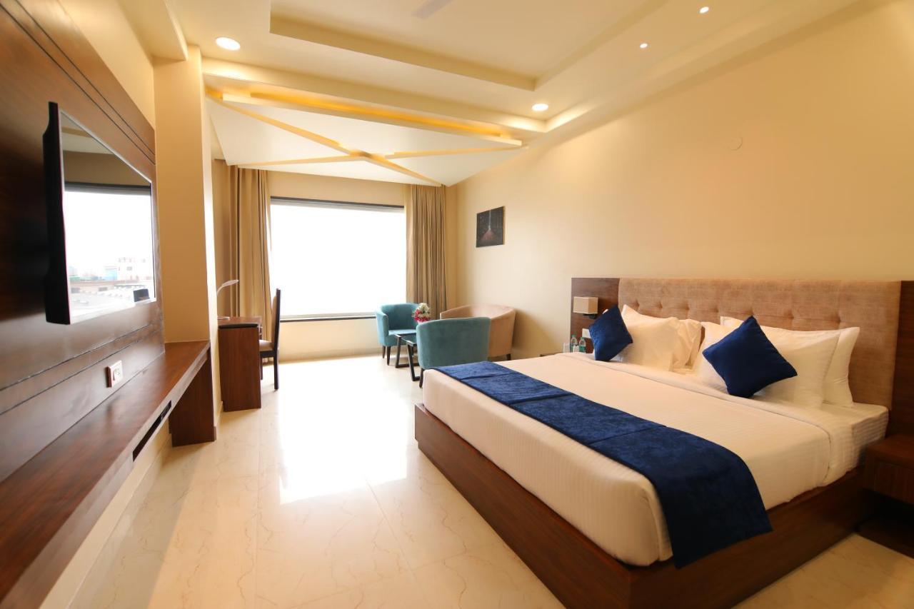 The Forest Hill Hotel Haridwār Buitenkant foto
