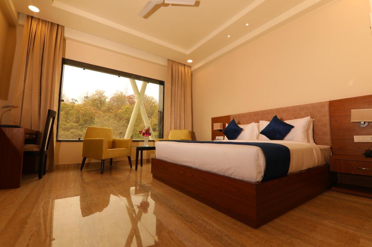 The Forest Hill Hotel Haridwār Buitenkant foto