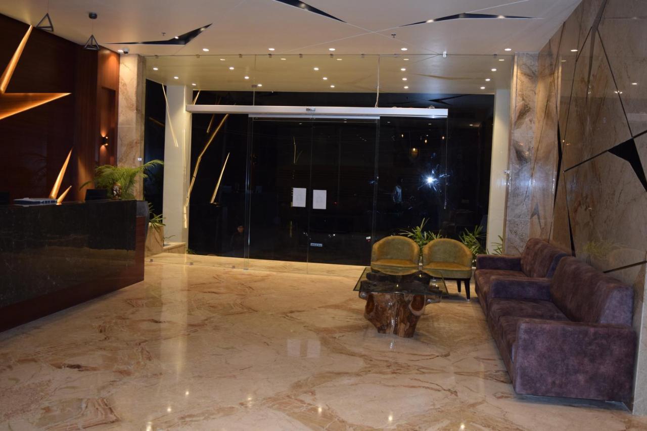 The Forest Hill Hotel Haridwār Buitenkant foto